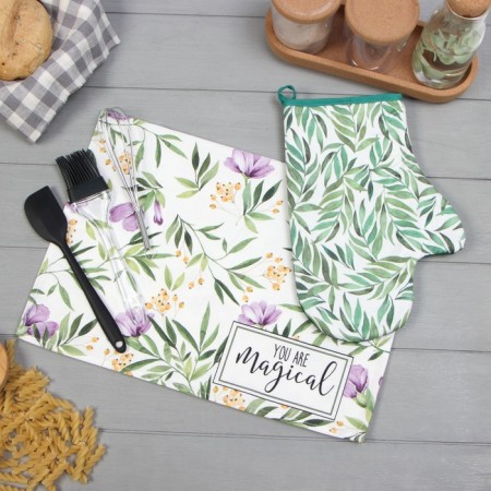 Gift LEAVES Set: towel, mittens-mark, brush, blade, corolla