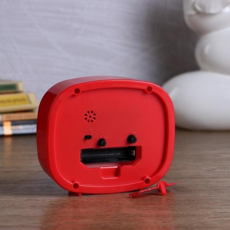 Clock - desktop an alarm clock, discrete move, 12.5 x 10.5 cm-1