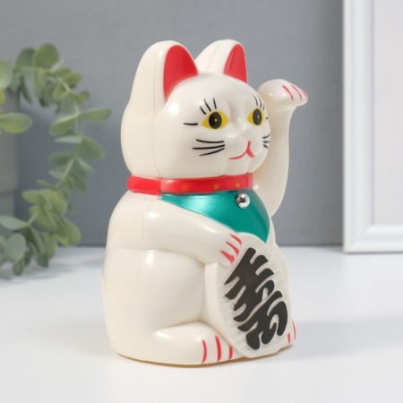 Plastic pendulum "Maneki-Neko White" from the battery 1AA 15.5x11x8 cm-4
