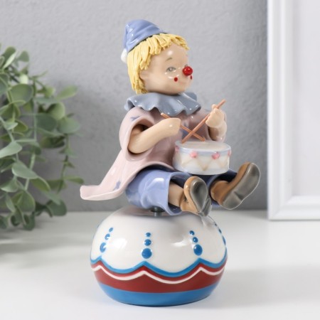 Souvenir Ceramics musical "Clown with a drum, sits on a cup" 9.5x12.5x19.5 cm-1