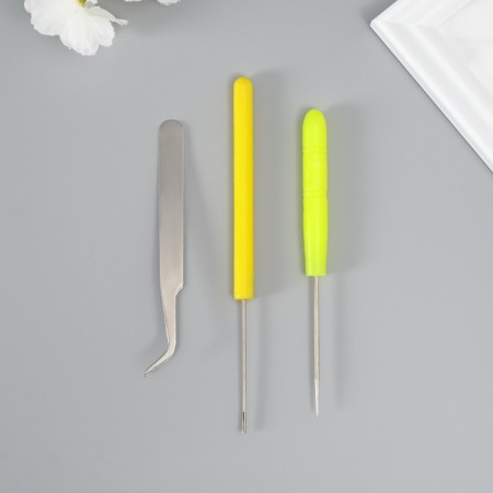 A set of quilling tools 3 items: cutting tool 0.7 cm, awl and tweezers 10 cm-3