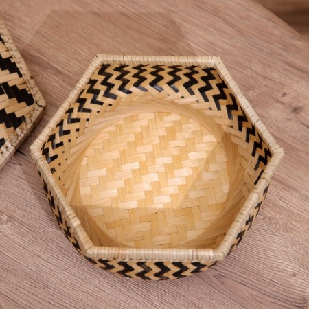 Vase with a lid is weaved, from bamboo 25x20x12 cm-3