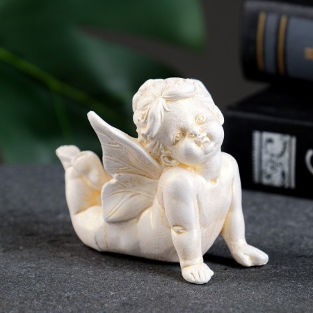 The figure "Elfin lies" gilding, 8x6x5cm