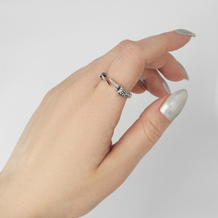 Ring "Right" claws, color black silver, dimensionless-1