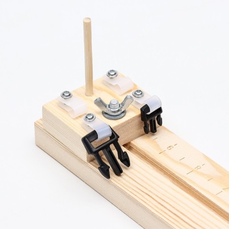 A machine for weaving products from paracord, 35 cm-4