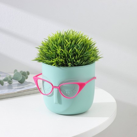 Kashpo for flowers with an insert “Marie”, 650 ml, D = 11.5 cm, h = 10.5 cm, pistachio color-1