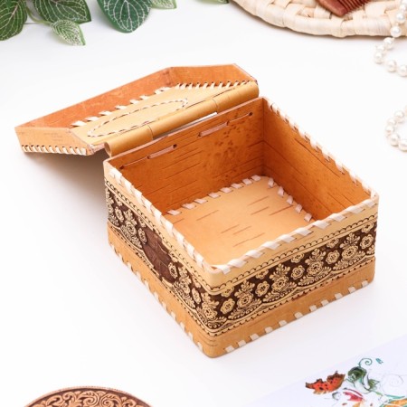 Casket "pattern", articulated, 13x13x7 cm, birch bark-2