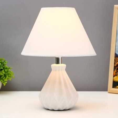 Desk lamp 1860/1wt e14 40W white 25x25x35 cm Risalux-1