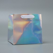 A packet for a cake with a square bottom, holographic, 15 x 15 x 15 cm
