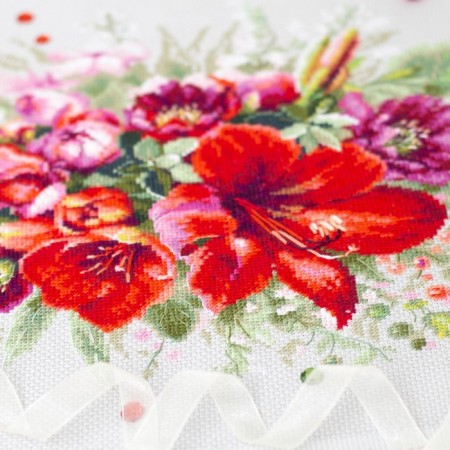 Embroidery Set "Bouquet with Amarillis" 36 x 27-2