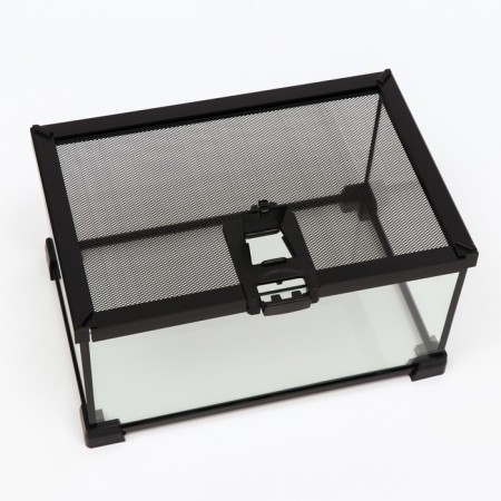 Terrarium for reptiles 9.6 liters, with a mount to prevent an escape, 30 x 20 x 16 cm-3