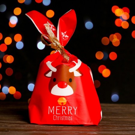 Polyethylene gift package with ears "Deer", 13 x 21.5 cm