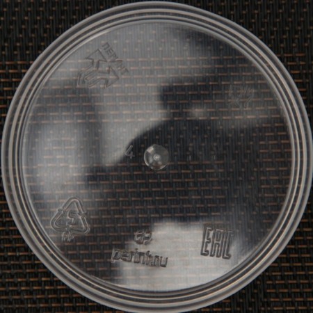 The plastic disposable lid to the universal can be 120 ml, 155 ml, d = 6.9 cm, the color is transparent-1