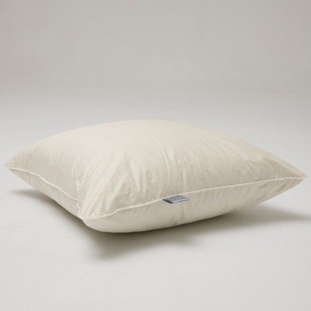 The pillow is tall threexer, size 70x70 cm, color mix-1