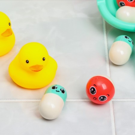 Toy Water Hill to play the bathroom, designer, set on suction cups "Water Park Mill"-1