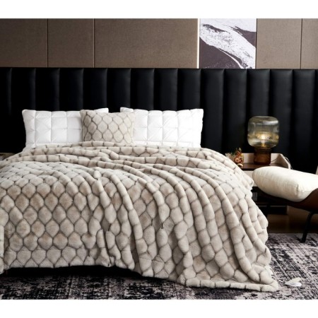 Cover "Adriana" No. 10, size 160x220 cm