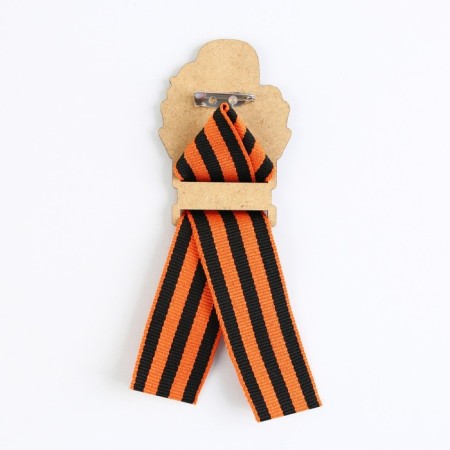 The icon with the St. George ribbon “May 9, cloves”, wood, 4.8 x 6.6 cm-3