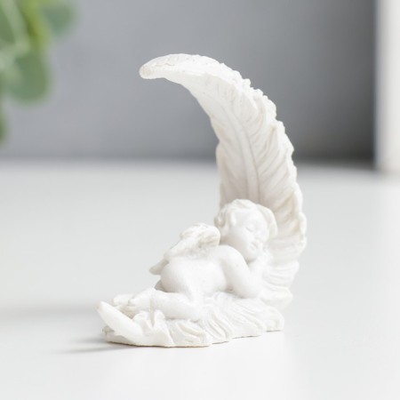 Souvenir Polystone "Sleeping Snowthrough Angel on the Fogger" 5.2x4.5x2.6 cm-1