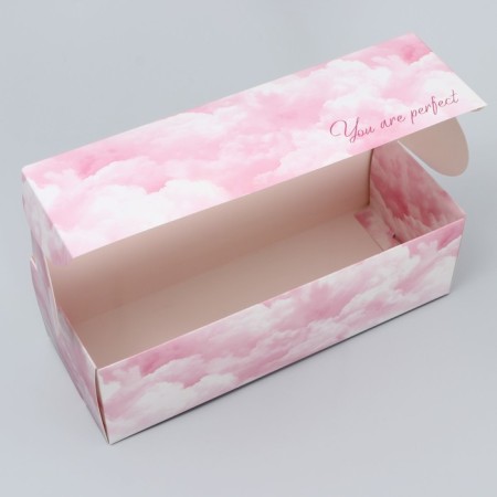Confectionery packaging, a cupcake box with a window, “Sweet cotton wool”, 26 x 10 x 8 cm-2