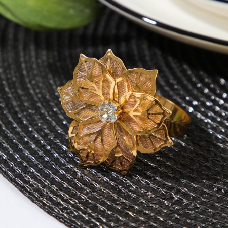 Elizabeth napkin ring, 4.5 × 4.5 × 4.5 cm, gold color