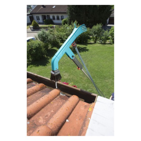 Cleaner for gutters, nozzle for a combusive system-2