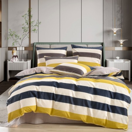 Sofi de Marko Batist, size 230x250 cm, 160x220 cm - 2 pcs, 50x70 cm - 2 pcs, 70x70 cm - 2 pcs