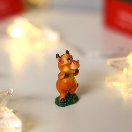 Souvenir Polystone "Boby Karamel on the lawn" MIX 4x2x1.8 cm-2