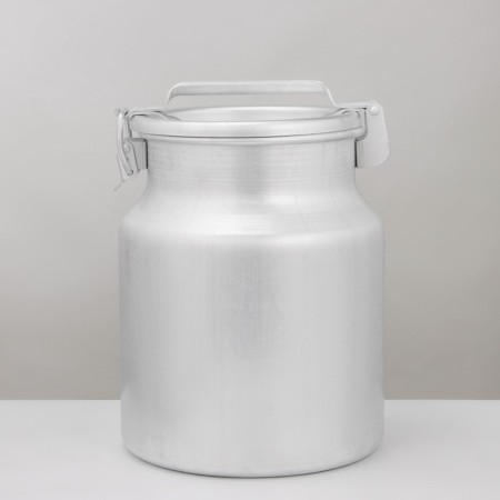 Aluminum can, 18 l, with a lid