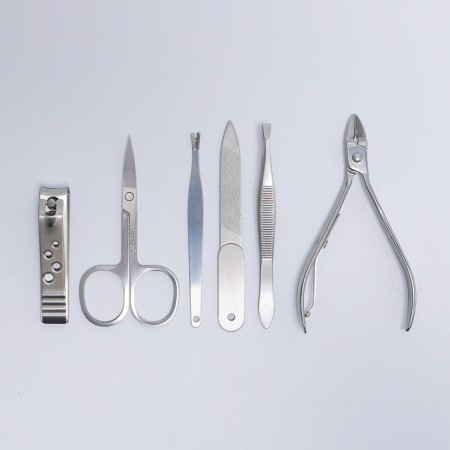 Manicure set "reptile", 6 items, in case, red color-3