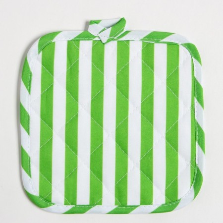 The kitchen set is green color, a severity 17x17 cm, mittens 26x16 cm, 100% p/e-4