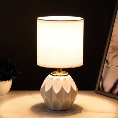 Hell lamp "Amaltei" E14 40W white 13x13x25 cm Risalux-1