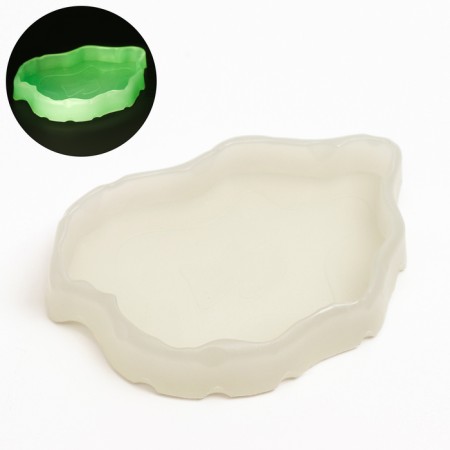 Terrarium feeding trough glowing in the dark, 13 x 8.5 x 2 cm