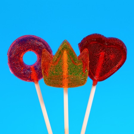 Caramel on a stick "Milan Hametova Sweet Bar", Crown, Heart, Donut, 25 g-1