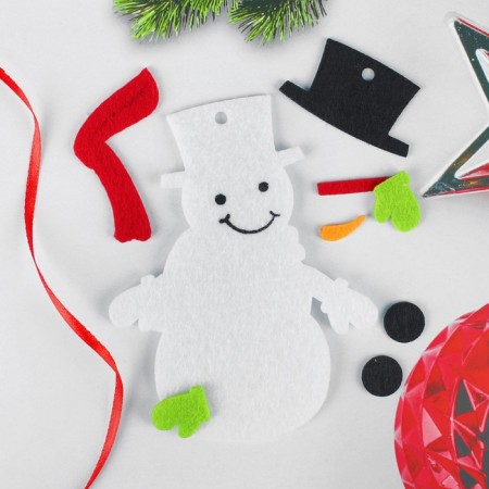 Set for creativity - Create a Christmas tree decoration from felt "Snowman in a red scarf"-1