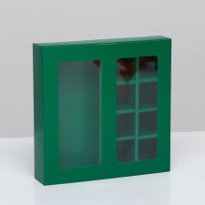 Box for 8 sweets + chocolate, with a green window 17.7 x 17.85 x 3.85 cm