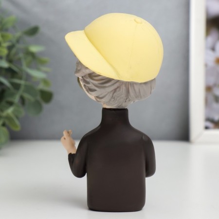 Souvenir Polystone "A boy in a gold baseball cap with a rose and gold bubble" 12x6x8 cm-4
