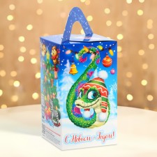 New Year. Gift box New Year's tetrahedral large 