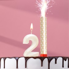 Candle in the cake 