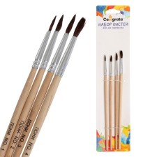 A set of brushes, 