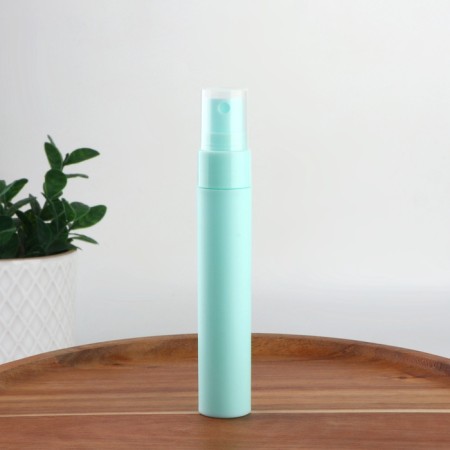 A bottle for storage, with a spray, 20 ml, green color-2