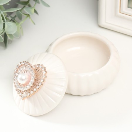 Coramics box "Heart with rhinestones and pearls" 7.7x7.7x6 cm-1