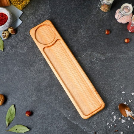 Serving good tree, with a cutting board, 40x10 cm, an array of ash