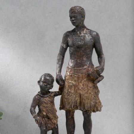 Polystone souvenir "African with son" under a tree 32x15.5x9 cm-4