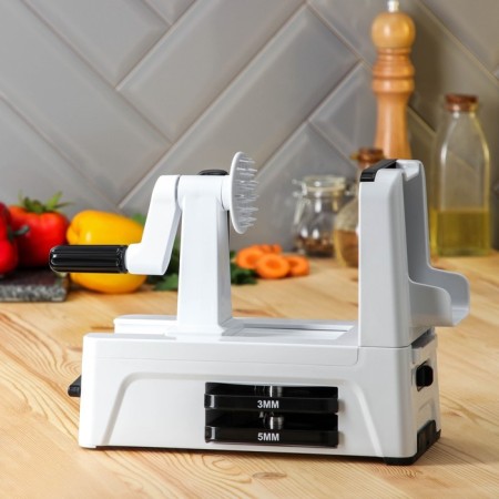 Vegetable engine for figured cutting Magistro Vegan Pro, 3 nozzles, black/white color-1