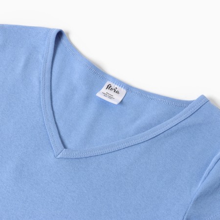 Women's T-shirt V-shaped neckline, color that is blue, size 46-1