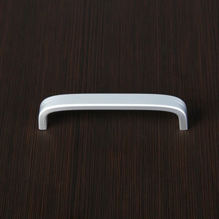 The handle of the bracket tundra RS112, m/o 96 mm, matte chromium color-2