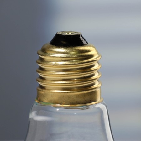 Souvenir ship in a light bulb 10*6cm-3