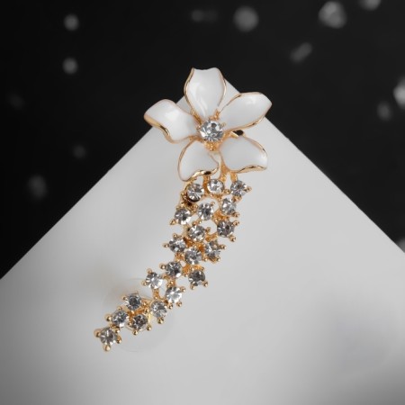 Earring "Kaff" The flower is elegant, the color is white in gold-8
