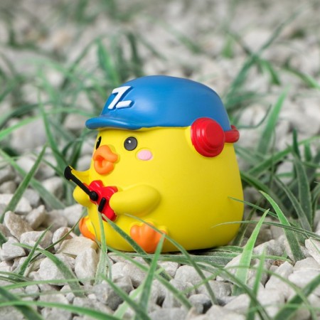Duckling on the car panel, guitarist, yellow-1