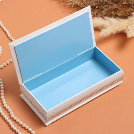 Casket "Flowers", white, 11 × 22 cm, lacquer miniature-1
